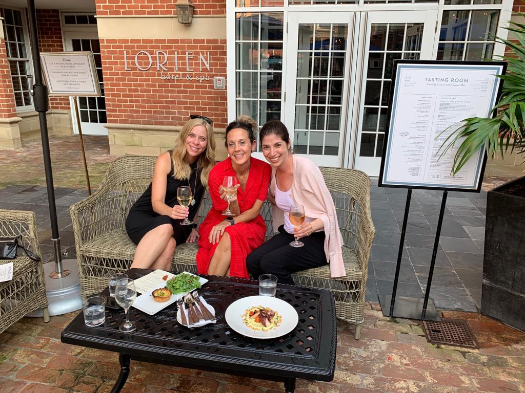 customireland's tweet photo. Kicking off our DC sales mission with Gina, Global Sales rep from @DMCNetworkLLC and #SummitEvent. 
#DMCNinDC #DMCNetwork #eventprofs #MakeItIreland https://t.co/lXqthWt5dV
