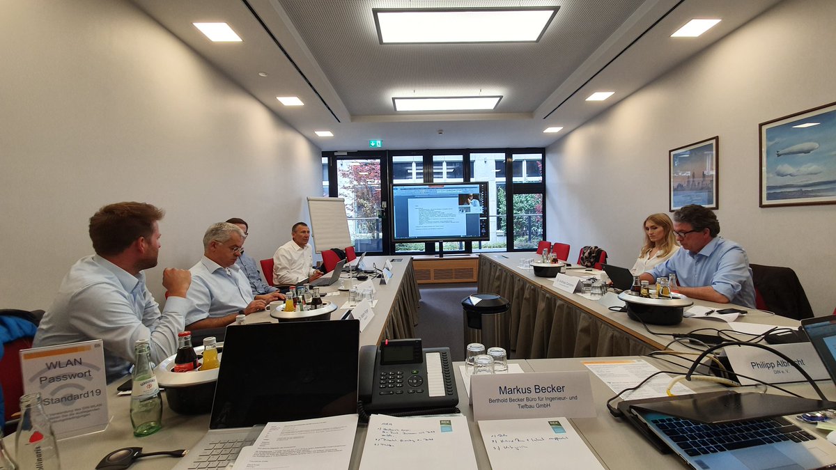 Markus_Becker's tweet photo. #DINSpec91419 60% der #DIN erarbeitet. #Standardformat fรผr unterirdische #Situationen #ZukunftsfรคhigeInfrastruktur ist keine #Selbstverstรคndlichkeit #Leitungstiefbau #Breko #localexpert24
@ewpraxis @dwa_ev @IKT_Institut https://t.co/5ej6An4jmw