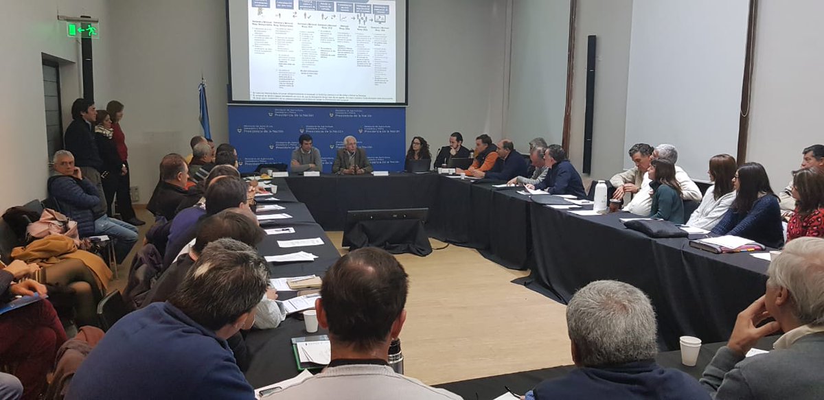 willybernaudo's tweet photo. Reunión de Delegados de SAGyP. Uno de los ejemplos de un equipo con el q construimos los cimientos del Cambio q la Argentina necesita: la verdad, la seriedad y el método en las estimaciones agrícolas.
Vamos a seguir trabajando por estos valores en equipo. https://t.co/NA3PjunrEf