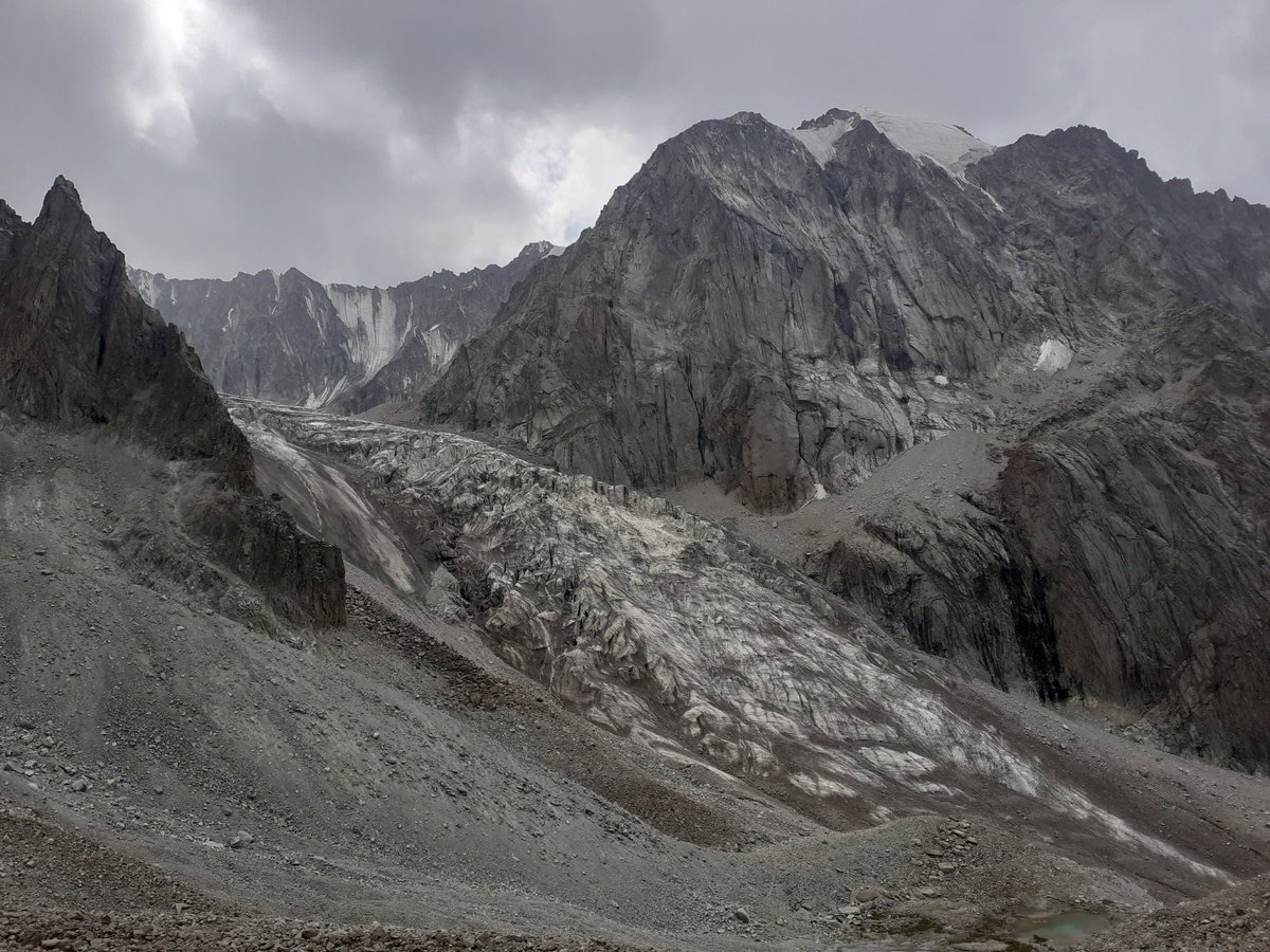 DrJEProctor's tweet image. Hiked up to foot of Ak-Say glacier at 3550m in Ala Archa to acclimatise for #SRMR2019 Will eat greasy food in Bishkek for next 2 days.