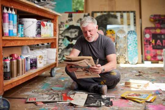 rpalmer74's tweet photo. A fantastic interview with one of my favorite and inspirational contemporary artists. Who now happens to be a friend, neighbor and drinking buddy! #contemporaryart #design #robertmars @fclonline 

https://t.co/cvWpS0p2OI https://t.co/ygD9OtEAJM