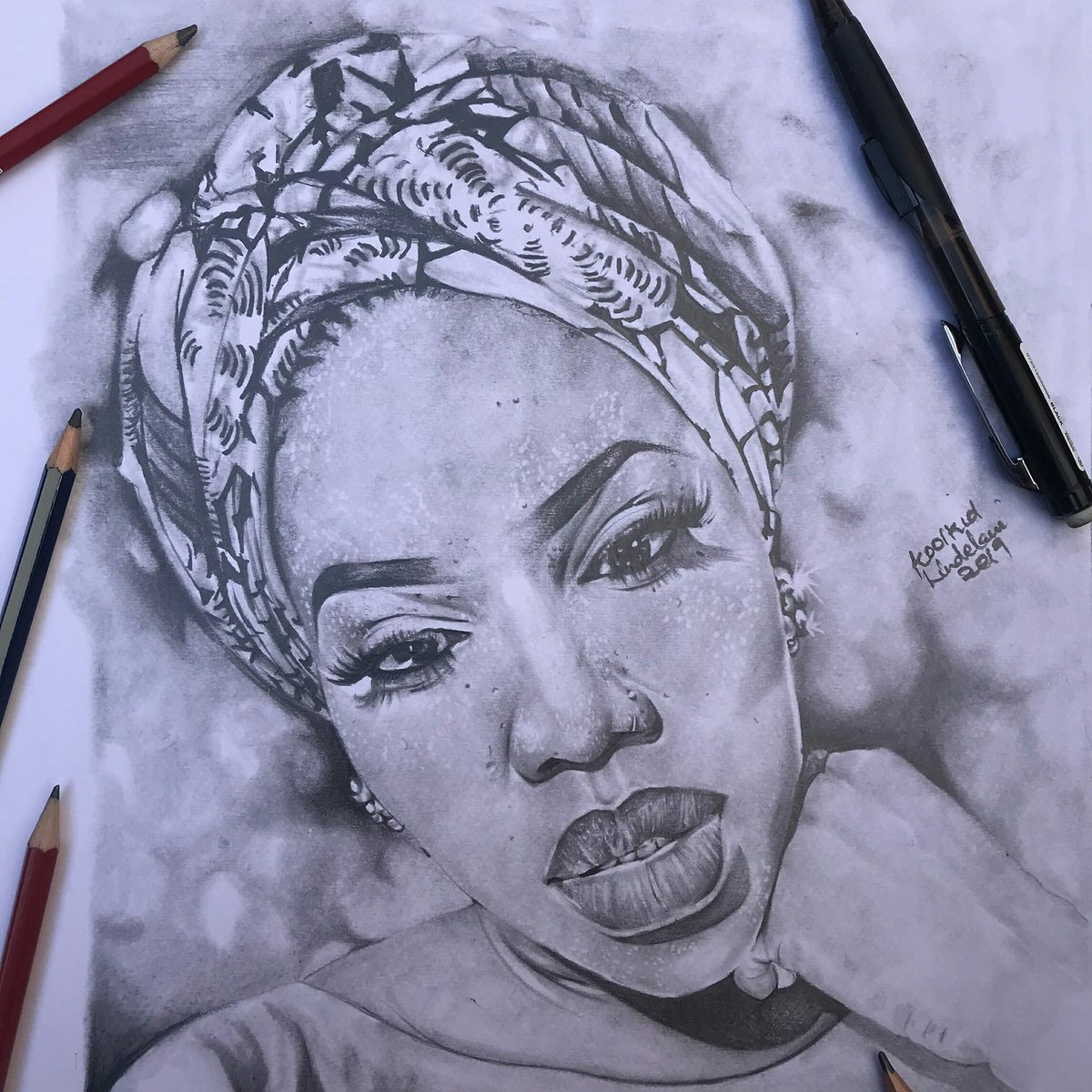 Koolkid_Linde's tweet photo. Final Product of Gugu Gumede ❤❤❤#Mamlambo #Moja_sml #MorningFlava #WednesdayWisdom #Drawings  #WomensMonth 

Please RT until she see this❤❤ https://t.co/9d750Un8Yf