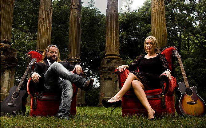 OldTraceRecords's tweet photo. Stace and Cassie are an American #singersongwriter husband and wife duo out of #JacksonMS. Check out this beautiful video from the power couple! #MalacoMusic #OldTraceRecords
Here: https://t.co/mBqWWePlw9 https://t.co/UZXMoOkhtB