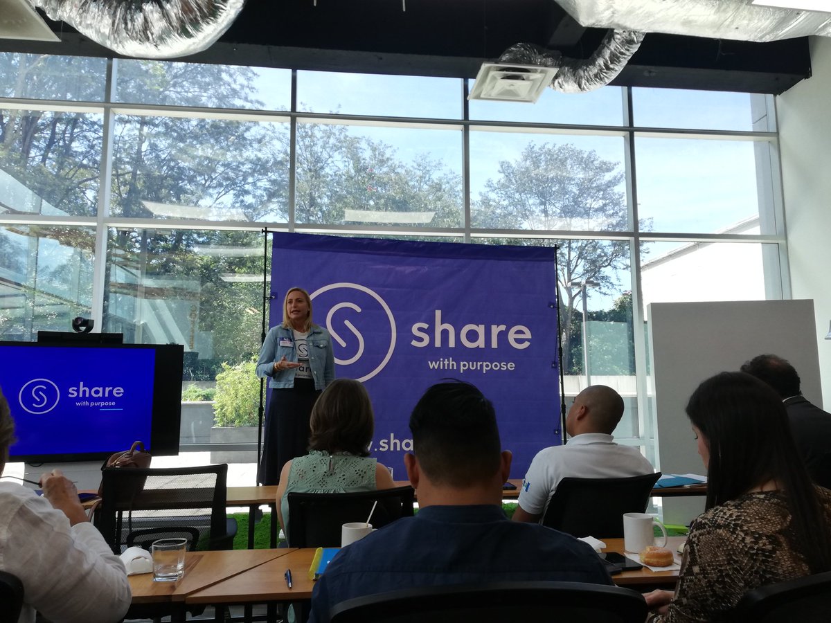 cianprimaveral's tweet photo. Andamos en el lanzamiento de Share With Purpose que es una conexión efectiva, transparente e innovadora entre donantes y organizaciones. Échenle un ojo https://t.co/moASMG9pCw https://t.co/v4RFQkYQjL