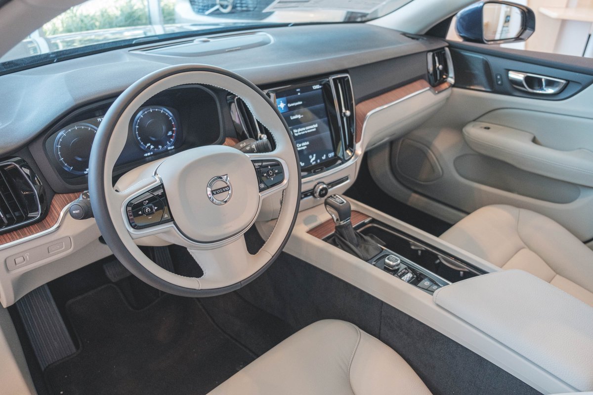 Autobahn Volvo Cars tweet media