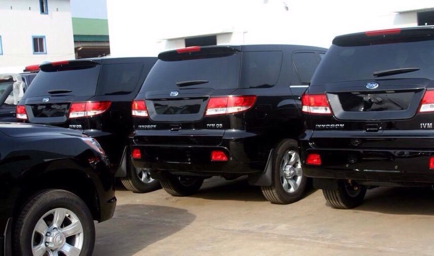 Goganorg's tweet photo. Federal Govt through Mr Segun Awolowo of NEPC made a deal with the govt of Mali, to buy vehicles from Nigeria, and Mali purchased 400 SUVs from Innoson. With ProForce Armoured Vehicles,Innoson,and truck plants in Kano,Nigeria has a great opportunity of replacing Japan in Africa. https://t.co/LMpUAVTzB3