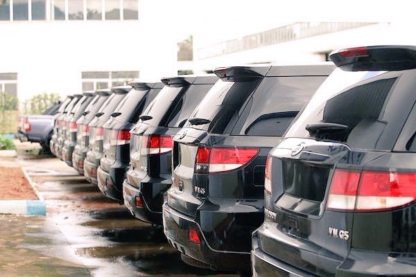 Goganorg's tweet photo. Federal Govt through Mr Segun Awolowo of NEPC made a deal with the govt of Mali, to buy vehicles from Nigeria, and Mali purchased 400 SUVs from Innoson. With ProForce Armoured Vehicles,Innoson,and truck plants in Kano,Nigeria has a great opportunity of replacing Japan in Africa. https://t.co/LMpUAVTzB3