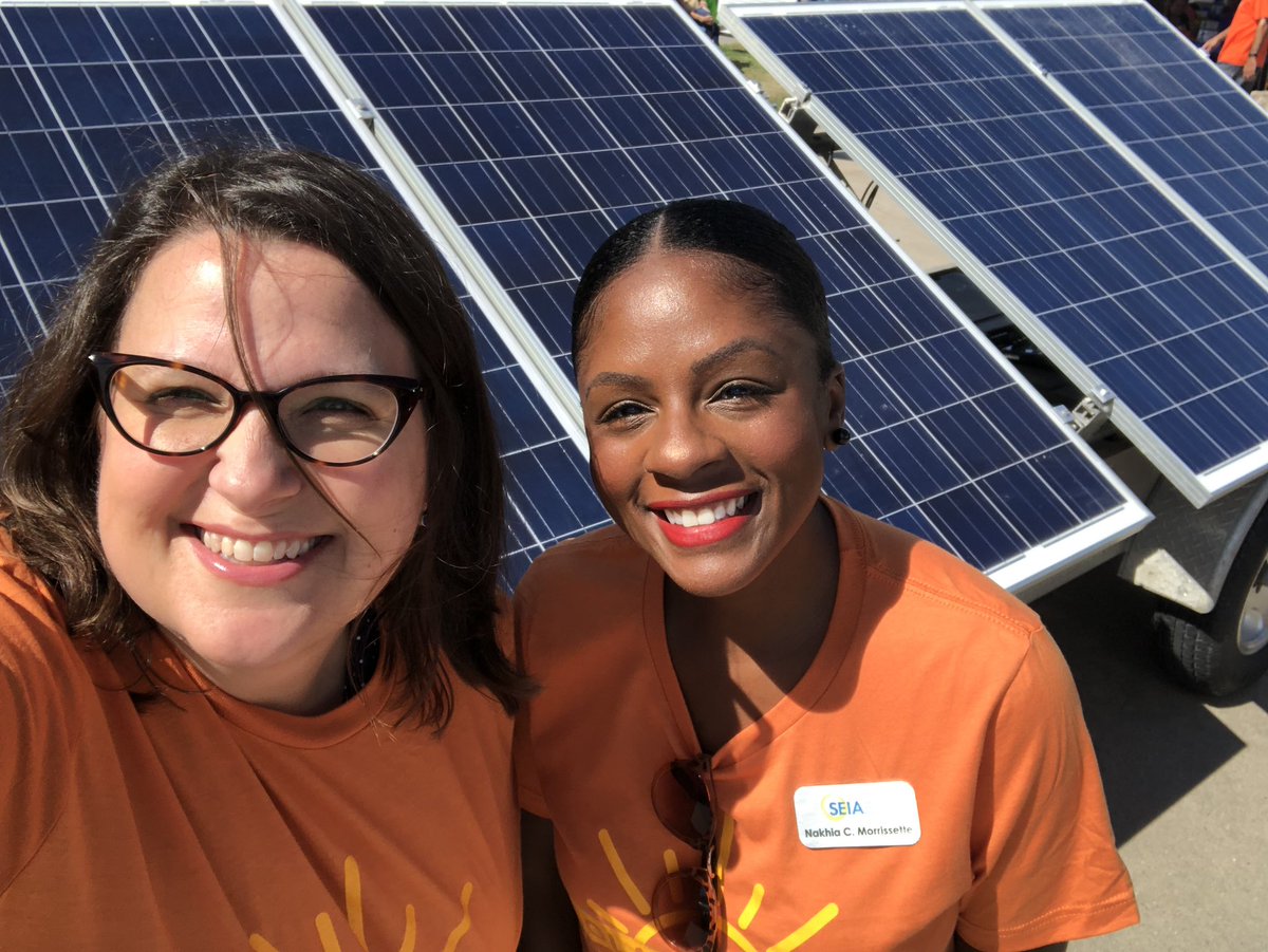 theamyheart's tweet photo. Greetings from #SolarDay at the @IowaStateFair! @iowasolarenergy @SEIA https://t.co/LzCACTGrN4