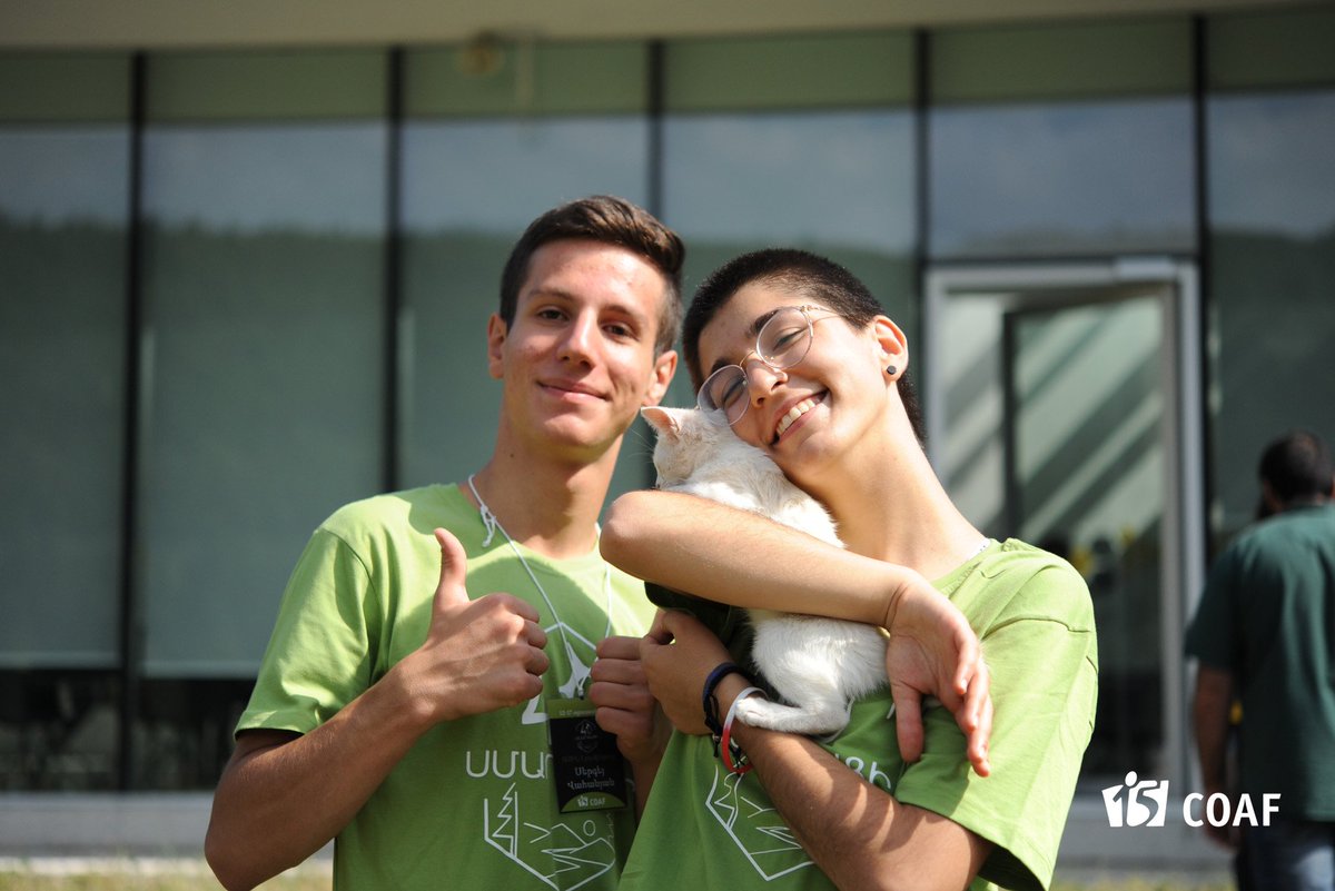 coafkids's tweet image. #40SMARTpeople Camp – Day 2
The second day of the #camp was bright and filled with positivity. The participants #exercised, #danced, #painted, and engaged in some 90’s yard games. Later on, the teams #worked effectively on their assigned #projects.