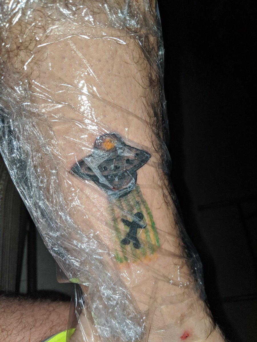 rgrfish's tweet photo. Got bored. Have my first tattoo to myself last night. It's shitty. Lol. Now to practice more. https://t.co/MRZecIlUbH