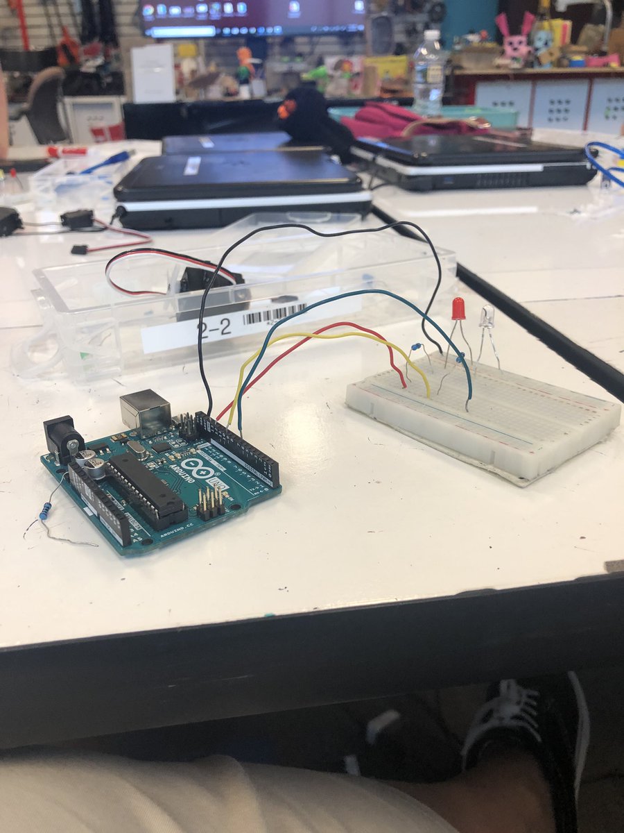 fmcgarritylcps's tweet photo. Building a bot. Innovation isn’t just for engineers.  #BAMinnovates @VT_ThinkabitLab https://t.co/5cm3of21bJ