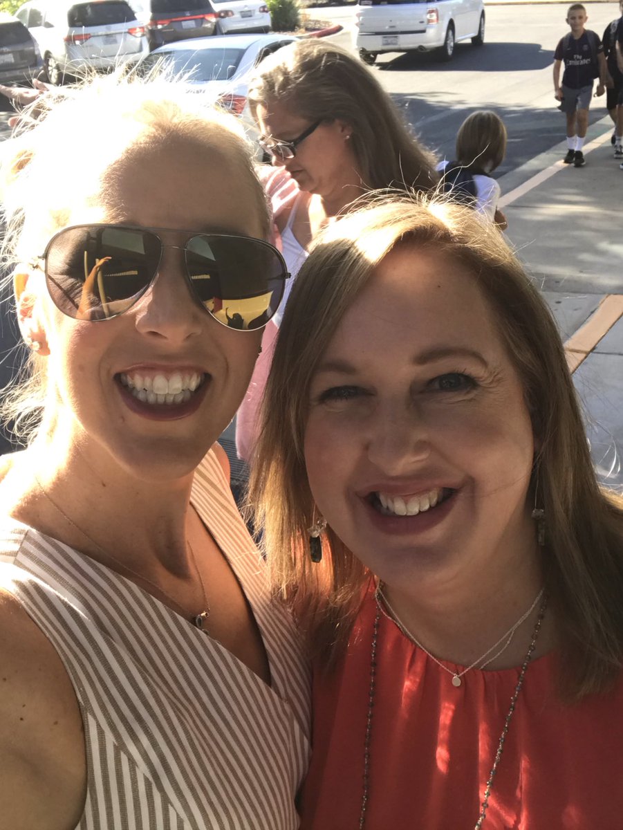 JenGuglielmino's tweet photo. Excited for another year! Happy first day! @byers_brandy @WalnutCreekIS #wciproud @APDubinsky https://t.co/PVcs2KWFXu