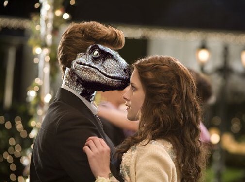 biticonjustine's tweet photo. i was trying to find pictures of edward saving bella on google and i found a website that replaces edwards head with a velociraptor instead and https://t.co/Mnxeh0uEaV