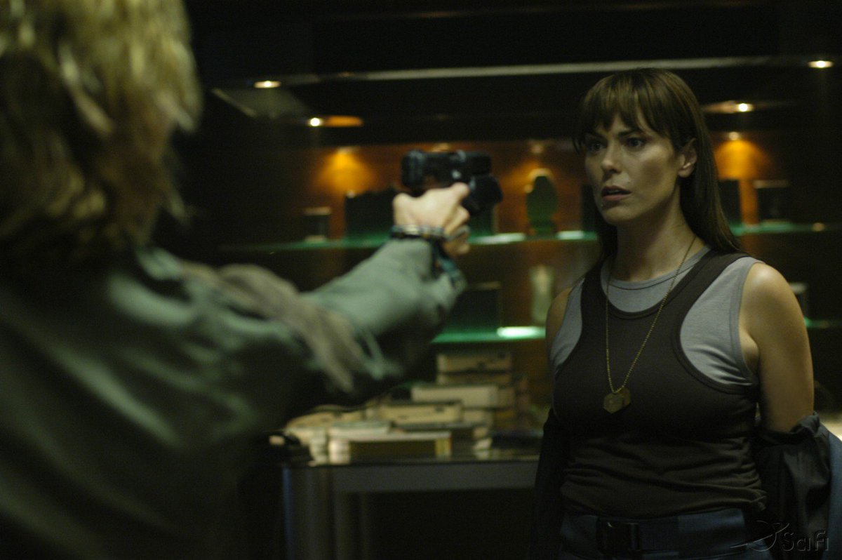 battlestarwiki's tweet photo. Learn more about this #BattlestarGalactica episode by going here: https://t.co/QBpN5ksPZb
Rewatch on @PrimeVideo: https://t.co/finIcKyemR
#GinaInvere #BSG #HelenaCain #YoureNotMyType #Syfy @SYFY https://t.co/G85AZEJPlZ