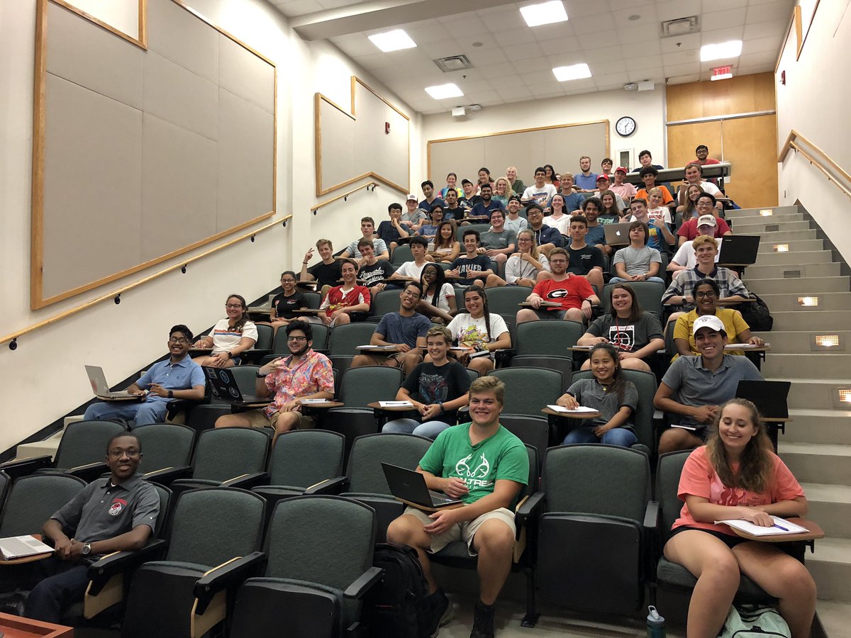 UGA_CMB_Engr's tweet image. This is the @CMB_Engineering class of #UGA23 on the first day of the semester. We are #CommittedTo educating the next generation of 21st Century engineers.  

#BulldogEngineering ❤️🖤