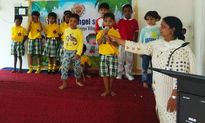 With great pride and honour carrying small flags🇮🇳 our #LittleAngel's celebrated #FestivalofFreedom on the eve of #IndependenceDay @CAPTBHOPAL.Teachers and parents marked the occasion by holding an unique race, quiz & painting competition highlighting cultural diversity of India.