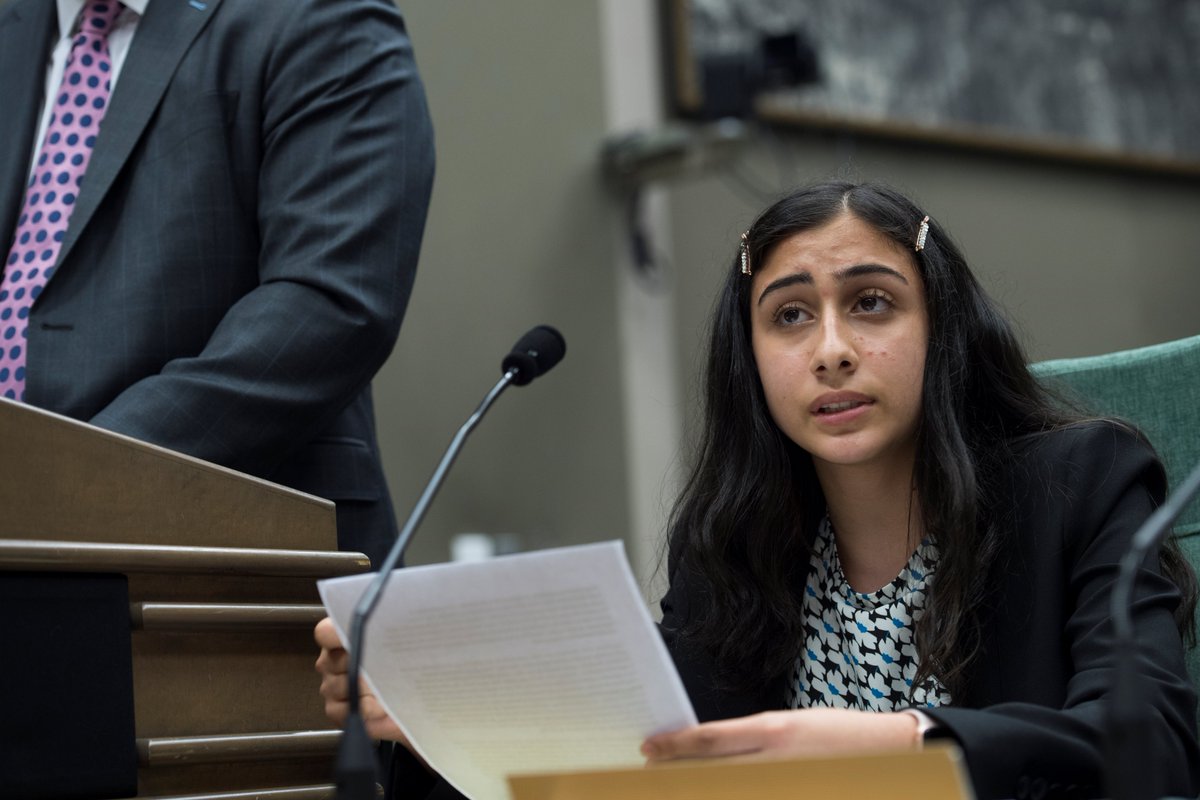 AdamGrayCA's tweet photo. Teenager Rana Banankhah knows it will take the strongest law
in America to curtail teen vaping. That's why she read AB1639, spoke in favor of it before an Assembly committee and now has written to support passing it. Read it at https://t.co/SxbSVtISyg. #asm21 #modbee https://t.co/0GPboJW99X