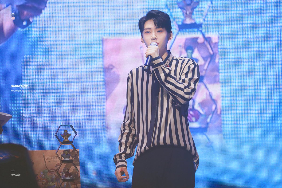 Smoothie_68's tweet photo. 190810 진혁:해

안이쁜데가 없네

#이진혁 #진혁 #JinHyuk #LEEJINHYUK #진혁해 #아기태양진혁 https://t.co/CadKDSH5Gj