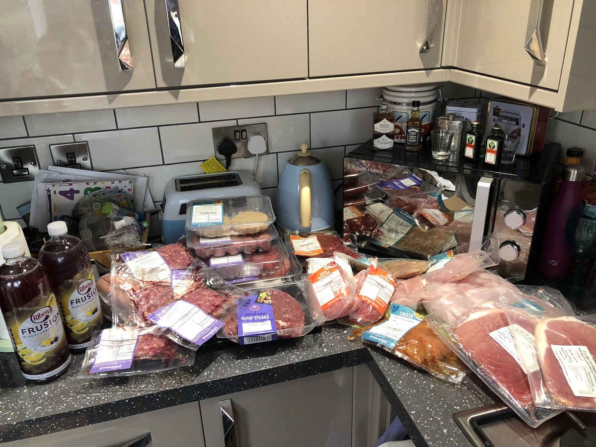 @MuscleFoodUK order arrived! Diet it back 🙌🏻 #healthylivingforall @MuscleFoodUK