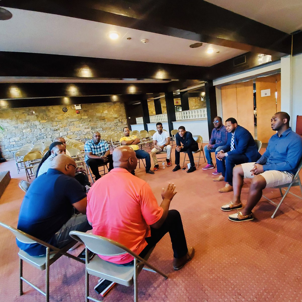 bridgetopromise's tweet photo. This past weekend Bridge to Promise hosted its first He Leads event (Leading by Action Direction and Strength) where we had an open discussion about the things holding us back and how to discover the inner strength to develop the leader within. #bridgetopromise #heleads https://t.co/dixnmx6tkQ