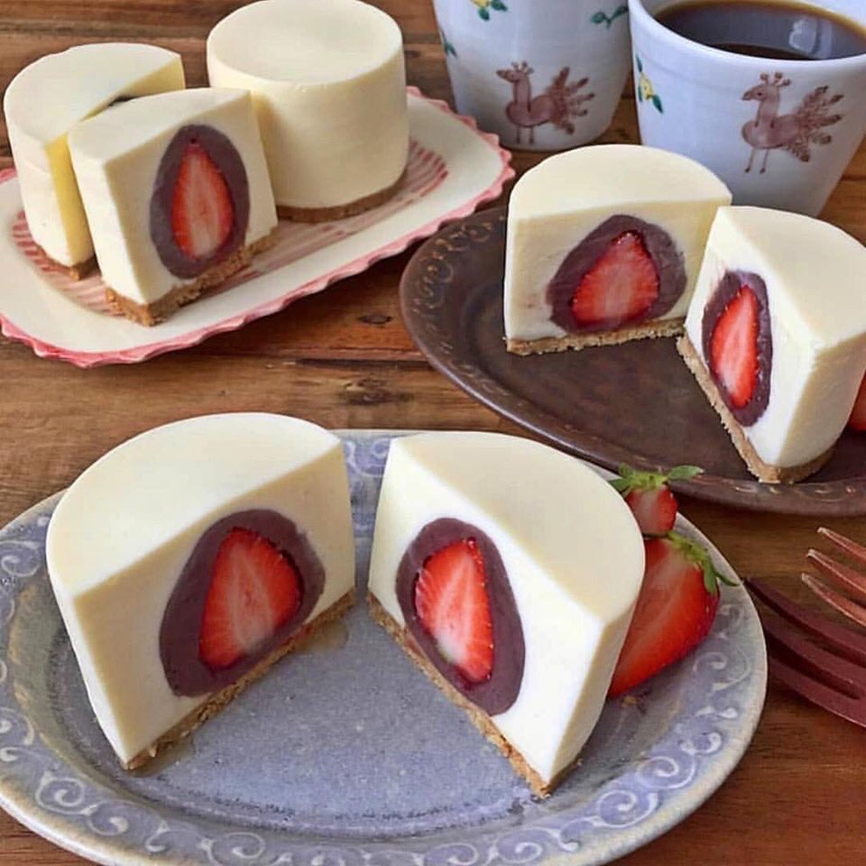 SnowWhite1205's tweet photo. @GillianA Cheesecake bites, look like #yonis https://t.co/TWintMmBhF