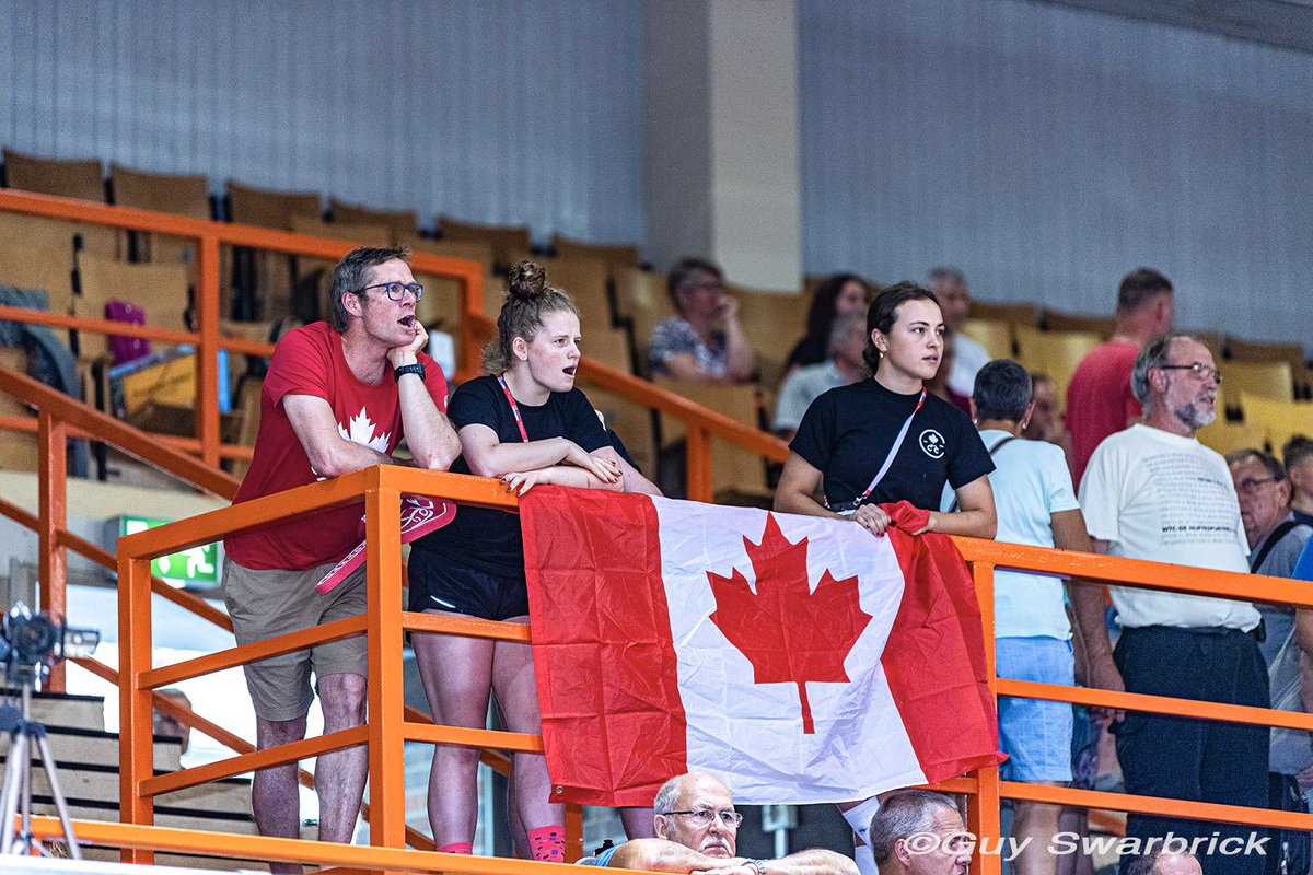 cdncyclist's tweet photo. Session 1 of Day 1 #jrtrackworlds
New CDN record for the Men's Pursuit squad
Both Men's and Women's TP advance to 1st Round
Ngaire Barraclough wins Scratch Heat
https://t.co/YQszAwxtep https://t.co/BXtOUh5sei