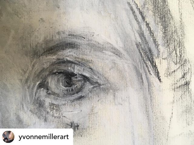 hetleyrdstudios's tweet photo. Hetley’s @yvonnemillerart with place &amp; person as stimuli #figure #head #eye #portrait #artstudio Posted @withrepost • @yvonnemillerart Rosie .... metamorphosis https://t.co/qMKxXKXtz1 https://t.co/x34r3npBq7