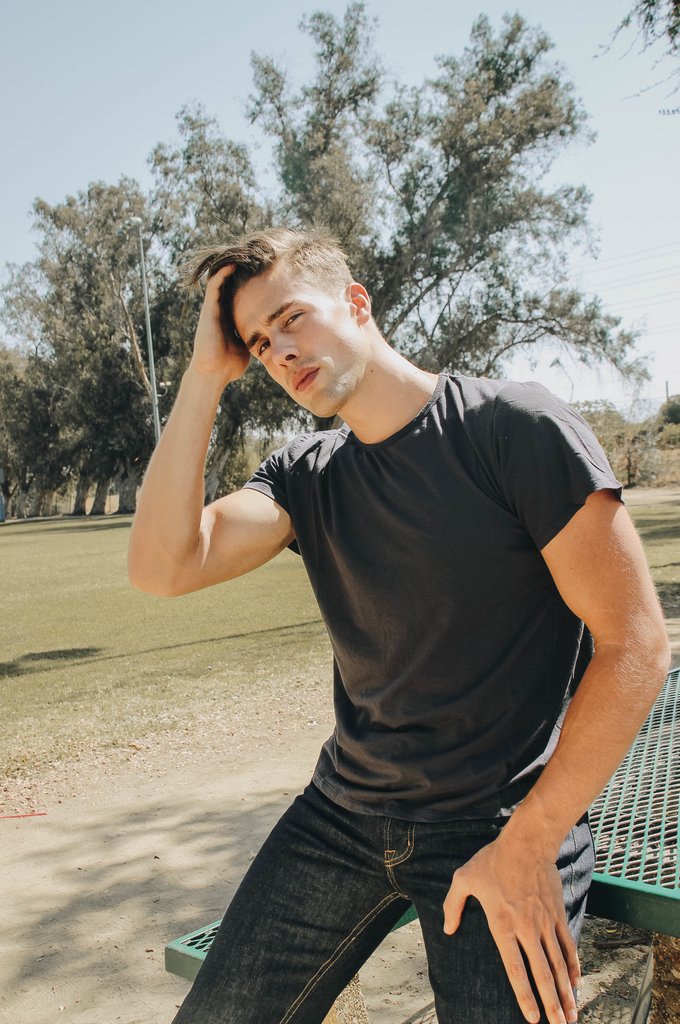 Our charcoal crew tee paired with our Indigo denim. #HartNDagger