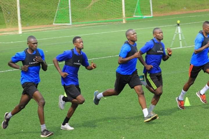 MbuRazake's tweet photo. #fifaMA fitness test done #alhamdhulila https://t.co/rUu5xFJM6M