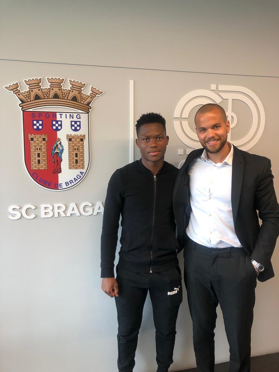 Kobamelo Kodisang &amp; ⁦<a href="/MikeMakaabJnr/">Michael Makaab</a>⁩ in Portugal for the signing at Braga. Thanks to ⁦<a href="/BidvestWits/">Bidvest Wits (at 🏡)</a>⁩ &amp; ⁦<a href="/ProsportInt/">Prosport International</a>⁩ for making this possible.