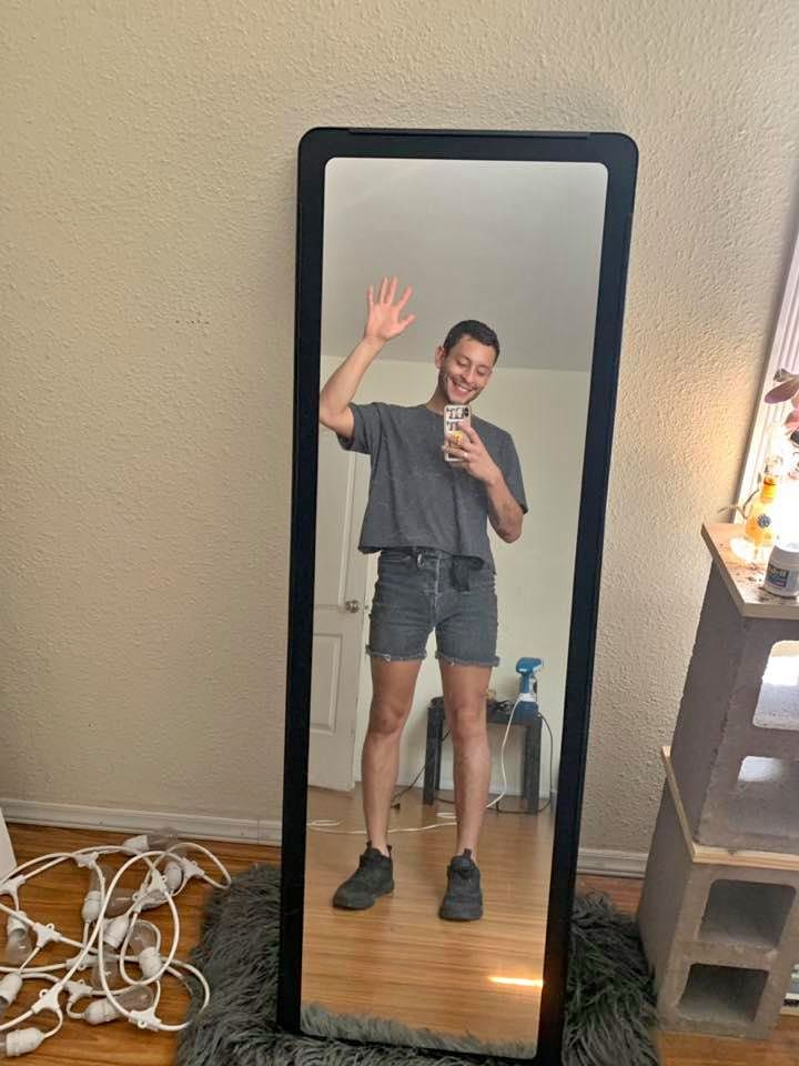 People Selling Mirrors - Последние твиты от people selling mirrors