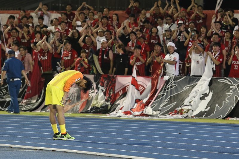 水戸ホーリーホック Twitterren クラブ創設25周年 今日の天皇杯浦和戦後の本間幸司選手 年前に浦和から水戸へ これまで水戸のために戦い続けてきた本間選手は これからも水戸のために戦い続けます Mitohollyhock