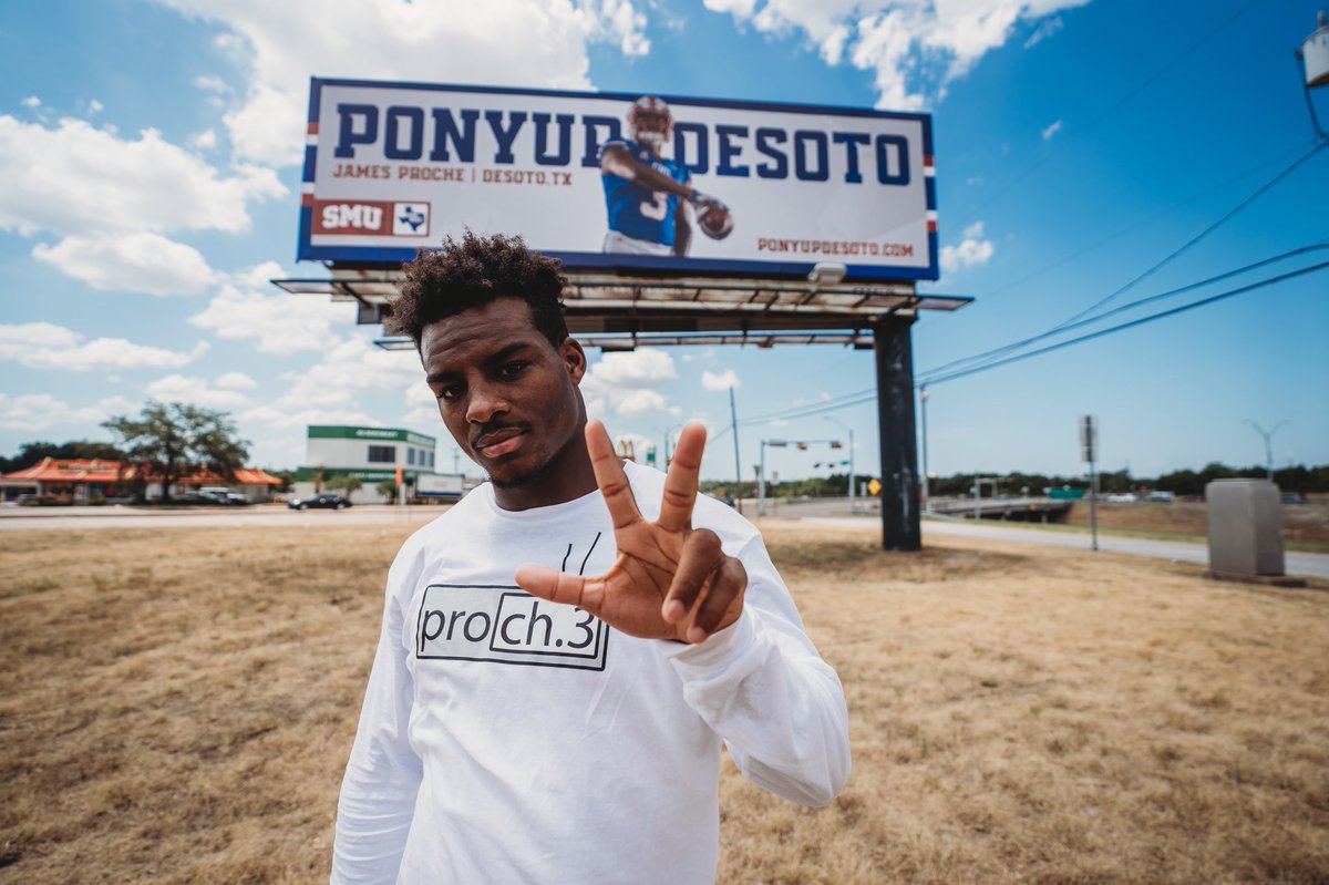 SMUFB's tweet photo. 🐎🆙 | #PonyUpDallas https://t.co/6XE8h7QI77