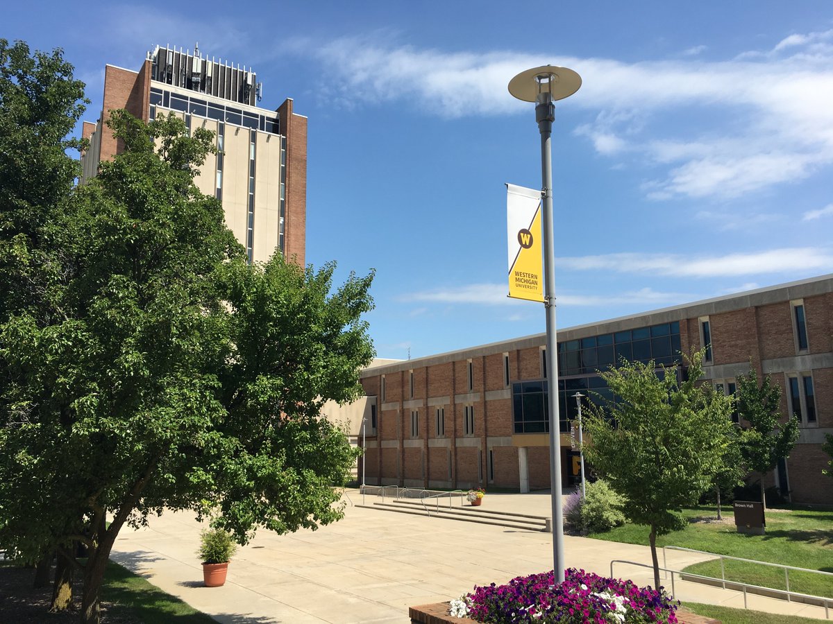 WMU_CAS's tweet photo. Just two weeks left until fall semester starts! Are you ready? #WMUisHome #AroundWMU https://t.co/EsReXa5V0G