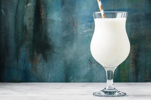 ColinaColada's tweet photo. The Colina Colada Original

1 1/2 oz #ColinaColada

3/4 oz coconut cream

3 oz pineapple juice

1 whole cherry 

Fill a Boston shaker with ice cubes. Add Colina Colada and #coconut cream. Shake and then strain into a wine glass filled with crushed ice. https://t.co/uDsD6J77yR
