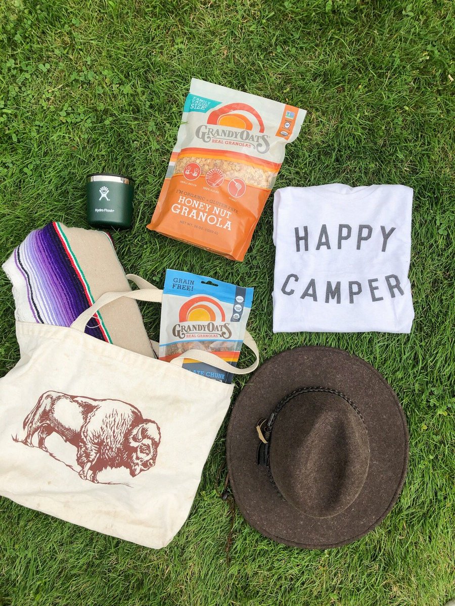 Tip on how to pack for a weekend away: Family Size bag of Honey Nut Granola for the whole gang, and a bag of Chocolate Chunk Coconola for me. And me only. 😊 #happycamper

instagram.com