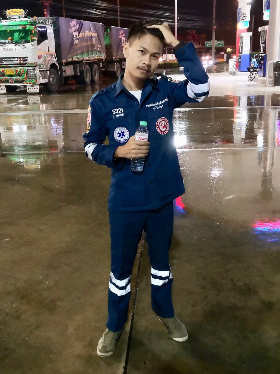 ตกแบบนี้ #หัวนู๋ก็แฉ่ะ....   สิครับ