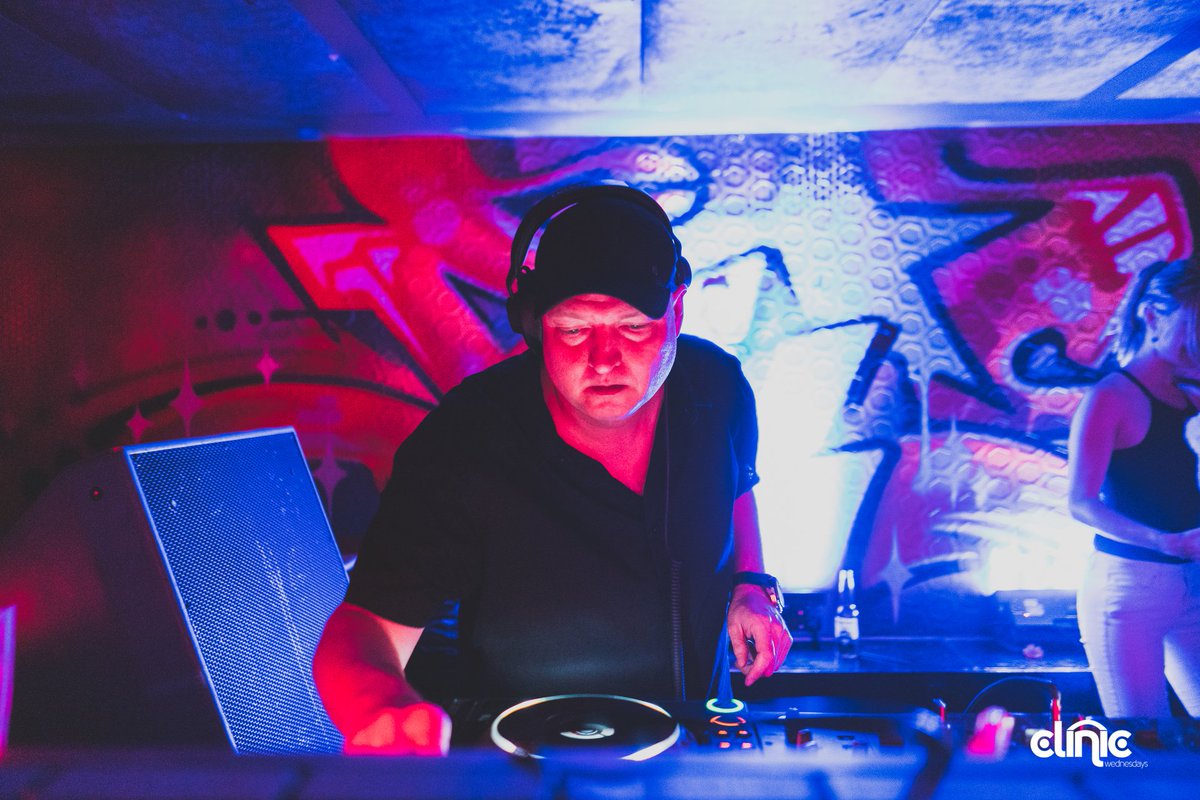 The legend that is @DJDanmusic is playing @ClinicWednesday tonight! Read our exclusive interview with him to get an inside look into his thoughts on DJing, the West Coast scene, and more

underratedpresents.com/2019/08/11/dj-…

Tickets are almost gone. Grab them here >>> bit.ly/cw_djdan