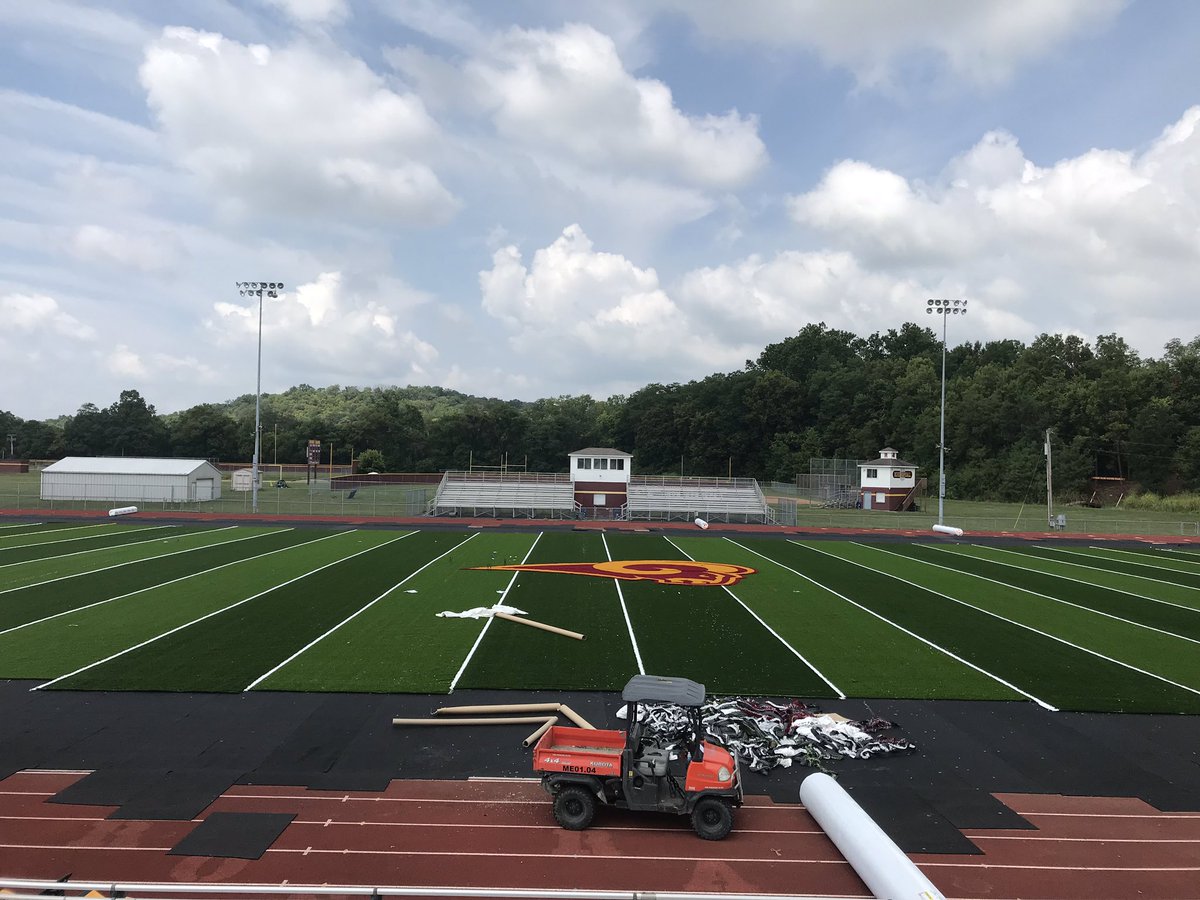 RLSDcurriculum's tweet photo. The project manager with @TheMotzGroup told me yesterday to get ready to “see some magic.”  24 hrs and we’ve got end zone to end zone green and a midfield logo laid out.  Magic indeed! #RossBetterTogether #GoRams https://t.co/ztvJWkUlf9