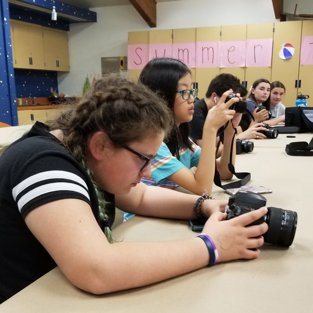 ArtsInIrvine's tweet image. Fall registration opens tomorrow, August 15 at 6 a.m. Register for fall classes and camps at yourirvine.org🍁
#fallregistration #fallartclasses #artclasses #openstudios #teenphotoclass #digitalphoto #arthappenshere #irvinefineartscenter 📸: #DigitalPhotography for #Teens