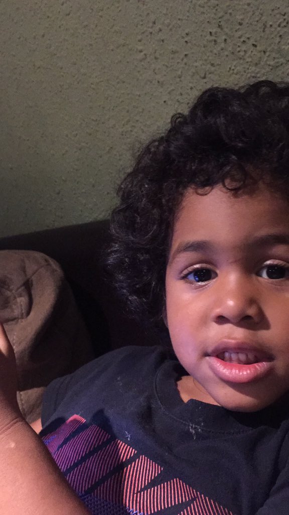dreadheadjorge1's tweet photo. He love YouTube https://t.co/0VioeeSvq0