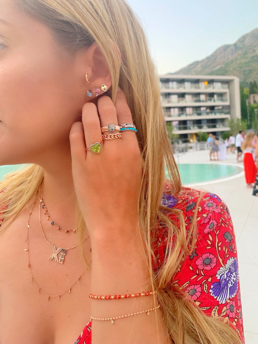 steviewrenstyle's tweet photo. ✨Come join us in Chicago at Neiman Marcus Michigan Ave for a Special Trunk Show event ✨Special Gift with Purchase ✨#trunkshow #iworkatnm #designerjewelry #steviewren https://t.co/w8mBGaDfnq