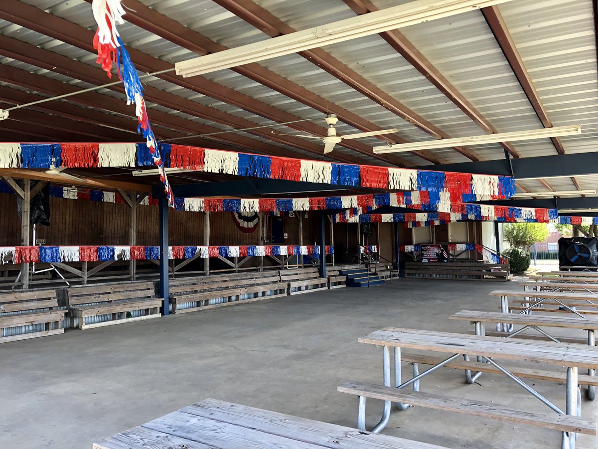 GHDSES's tweet photo. Getting ready for the @NTFAIR. #FairSeason #ntfair #GHDSES https://t.co/pQ0EKNbE7R