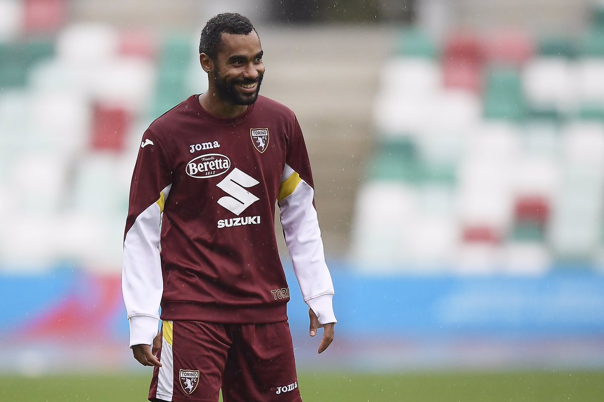 TorinoFC_1906's tweet photo. Allenamento a Minsk☔️⚽️

#SFT https://t.co/K0THQy2cf1