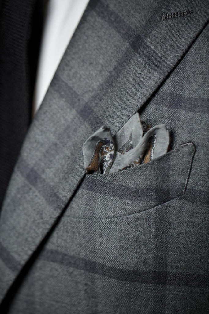 HDClothiers's tweet photo. With Custom clothing from Hamilton Douglass Clothiers you can put your detail into every suit, jacket, pants, or shirts. Call at 954-758-8601. #WednesdayWindowpanes https://t.co/5Tsg023n1M