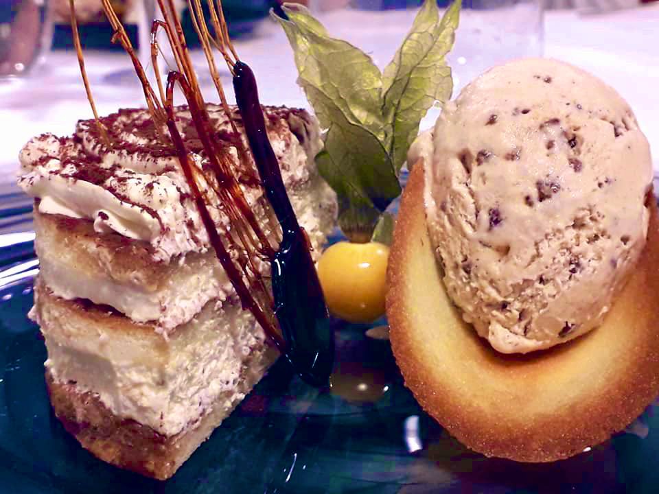 HomarusCC's tweet photo. Experimentando con los #postres para endulzar y refrescar este mes de #agosto en #HomarusCC.

#Gastronomía
#Extremadura
#Cáceres https://t.co/SfQMA10238