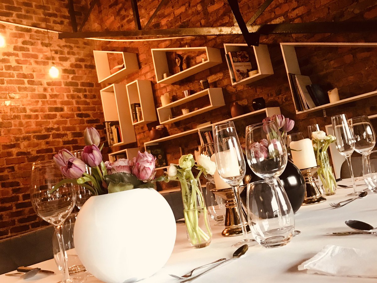 BlackOliveHouse's tweet photo. #BOHStudio Dinner | Welcome to the #BOHExperience 🌺🌺 BOOKINGS: Email: info@blackolivehouse.co.za
🌸Call: 0110267722
🌸Whatsapp: 0739982792
🌸https://t.co/GWfaCM3c9b
#PrivateChef #PrivateCatering #Catering #ProudlySA #BlackOliveFood #BlackOliveHouse #Spaces #JoburgSpaces https://t.co/uKyvU3T2PB