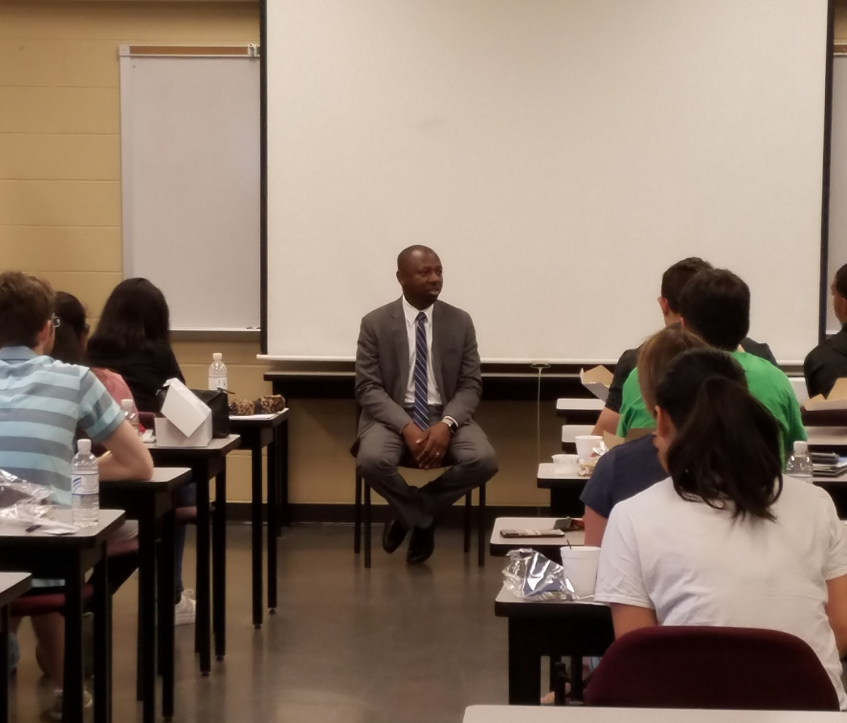 PAInsuranceDept's tweet photo. Q &amp; A with @CommAltman and our Legislative Director, Abdoul Barry. The students of our  #NextGenInsuranceAcademy asked great questions! #Futureleaders #NextGen #Insurance https://t.co/mziDofR2Tz