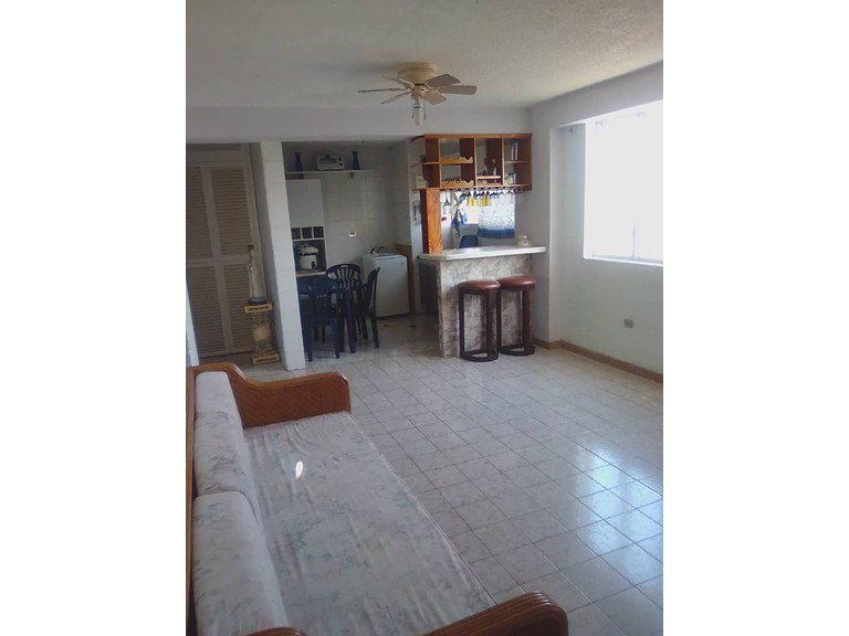amalave17's tweet photo. Oportunidad venta Apto. Céntrico, Cod. 9, 60 m2 1 Hab. 1 Baño cerca de todo,  a media cuadra de Plaza Bolivar de Porlamar https://t.co/szc03WF4Rd