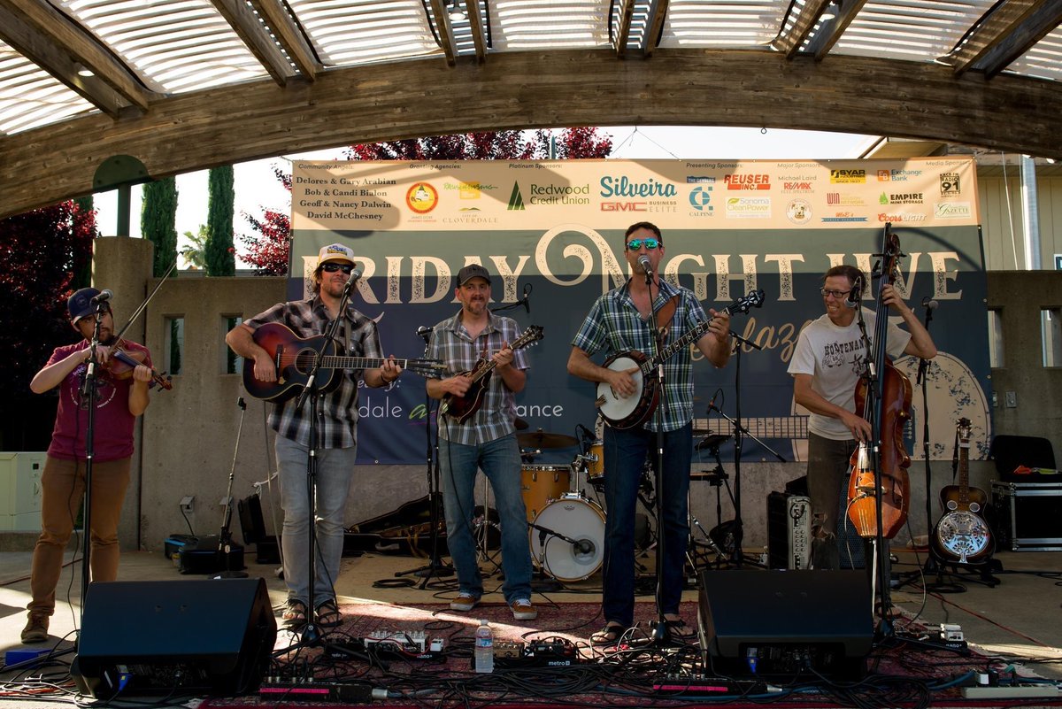 hotbutteredrum's tweet photo. We'll see you in Sebastopol, this Sunday, August 18th, at the Gravenstein Apple Fair! #ButterTour #Bluegrass
Info: https://t.co/ffHaytDYYH https://t.co/WWihhS906A